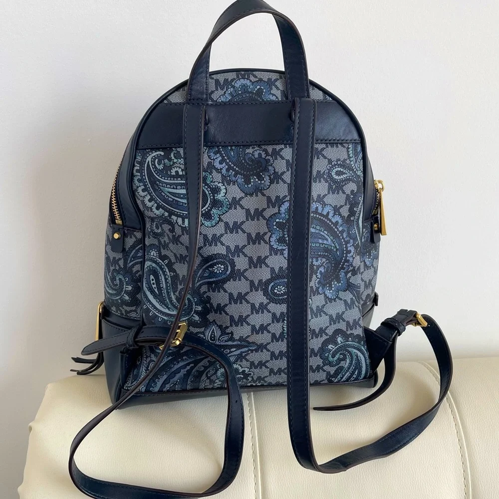 Michael Kors backpack - Picture 2 of 4